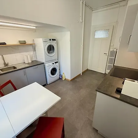 Apartment 3 Bedroom At